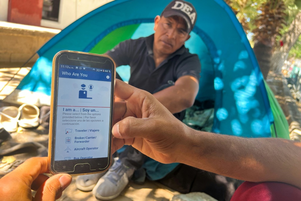 Some migrants arrive at the border with no phone, making it nearly impossible to appy through the CBP One app
