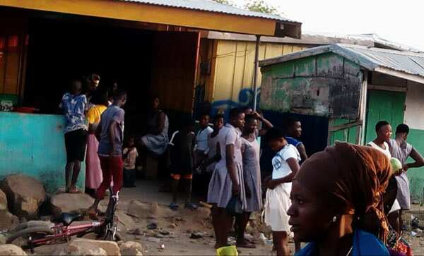 Students demand 'head' of matron over looting and selling food stuff