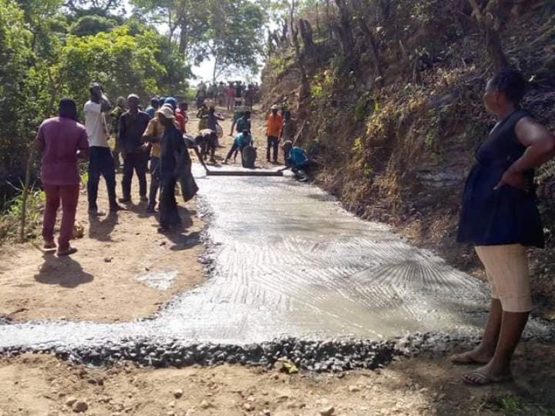 Residents in Gbadzeme construct road