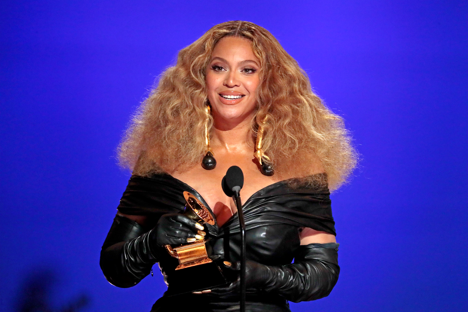 Beyoncé at the 63rd Grammy Award