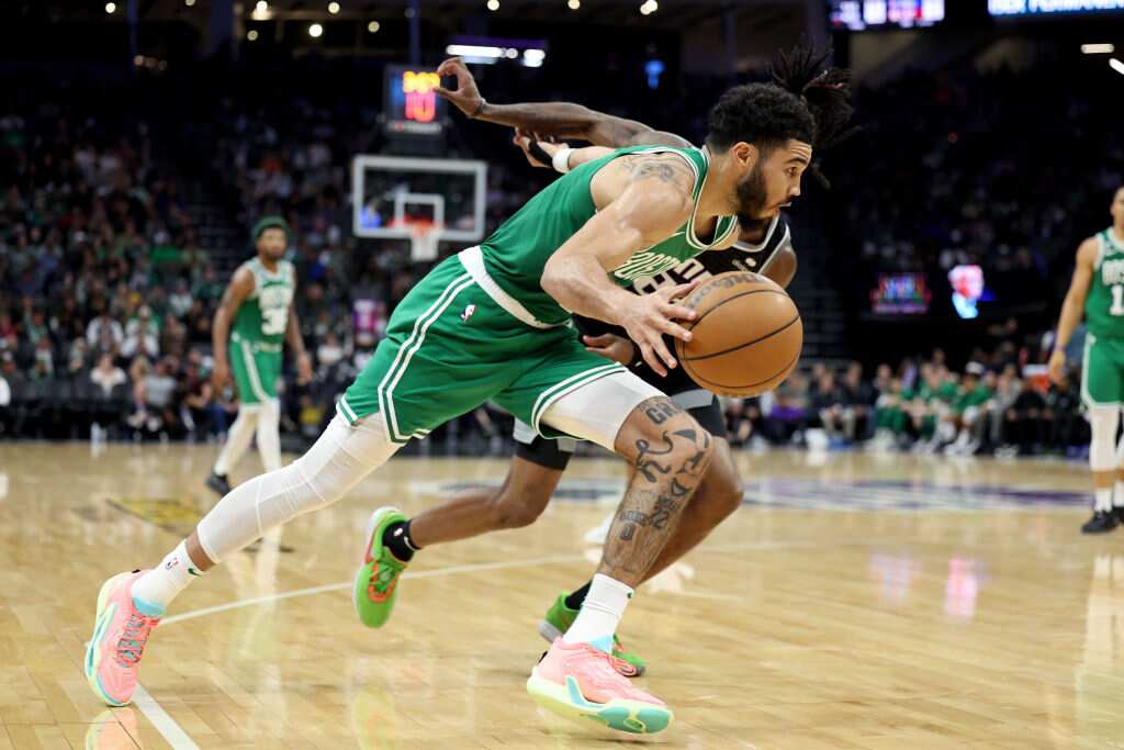 Celtics Star Jayson Tatum Gets Kobe Bryant Tribute Tattoo 24 In Mambas