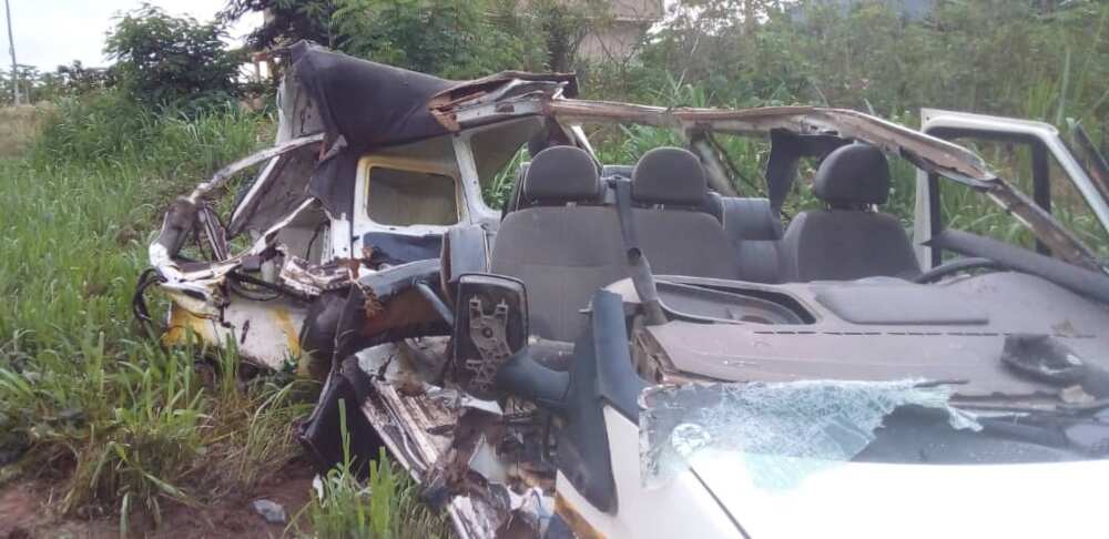 In Eastern Region: 5 perish as Ford bus crashes into spoilt tipper truck