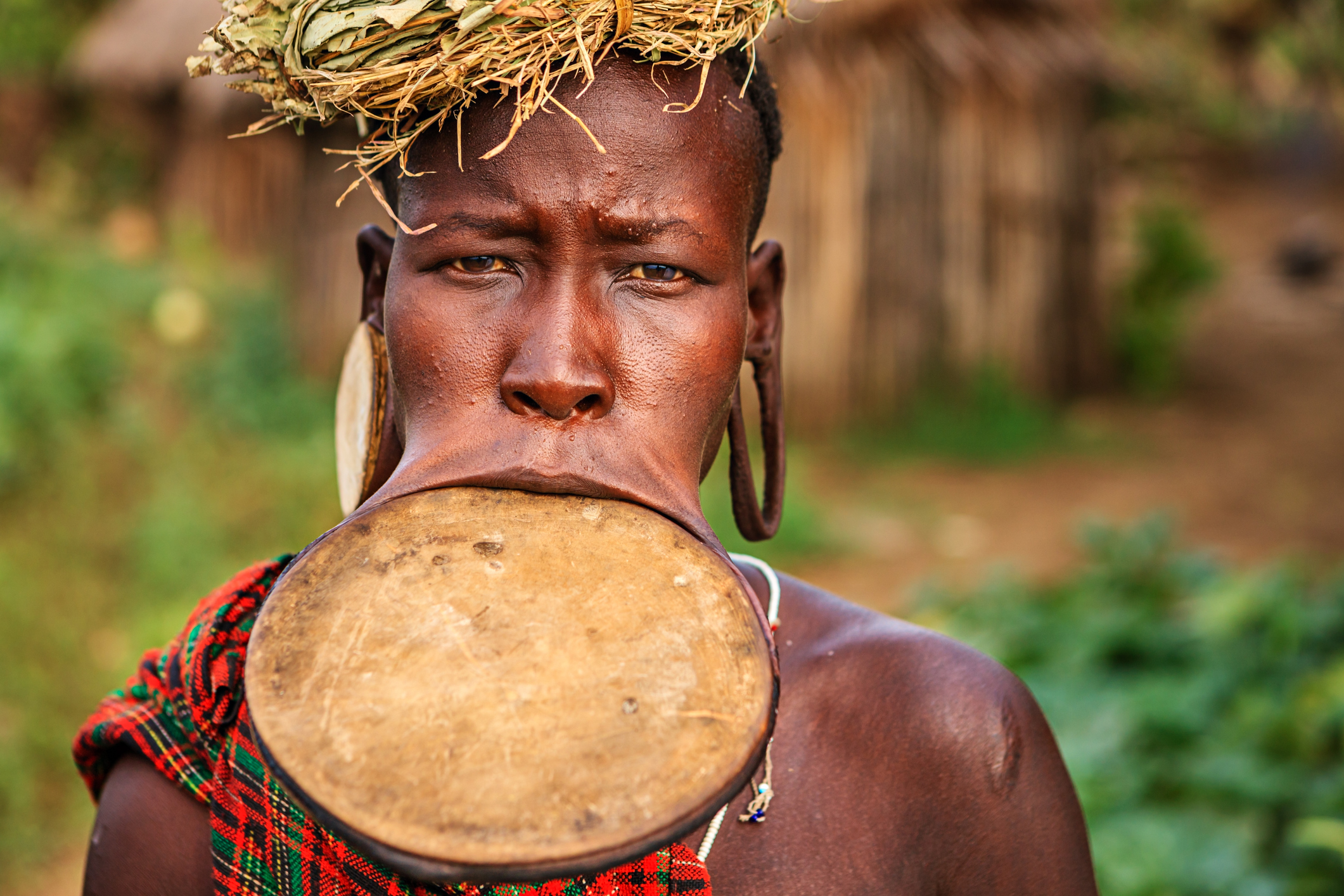 African lip plates: how do they eat? Аll your questions answered