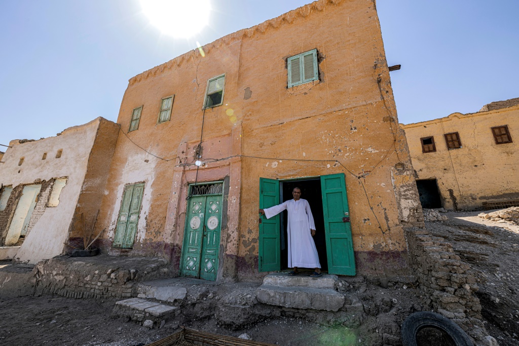 Ragab Tolba, one of the last people left living in Qurna after the village was all but razed