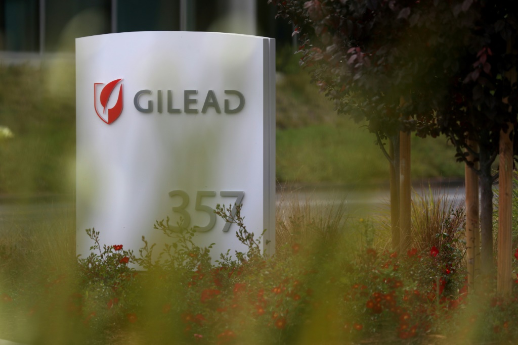 Pharma firm Gilead has been called on to allow generic versions of its new HIV drug