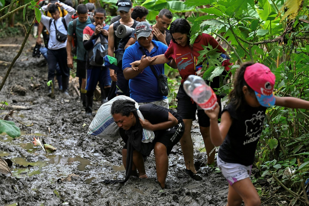 Venezuelan migrants arrive at Canaan Membrillo village
