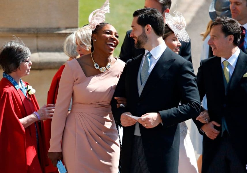 Serena Williams uses husband Alexis Ohanian as wig stand and it's hilarious