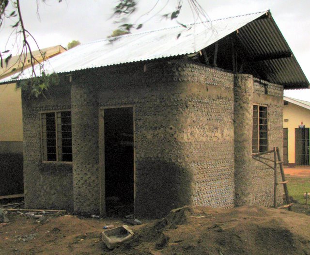 A Toa House under construction