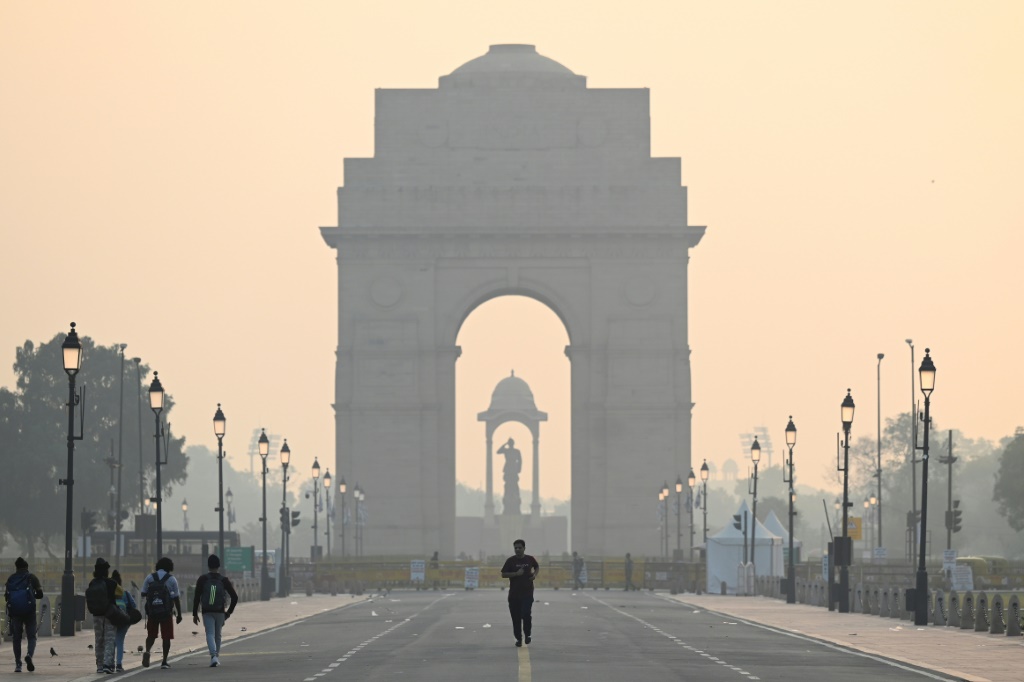 Smog levels surged in New Delhi during the Diwali festival, with many revellers defying a ban on setting off firecrackers